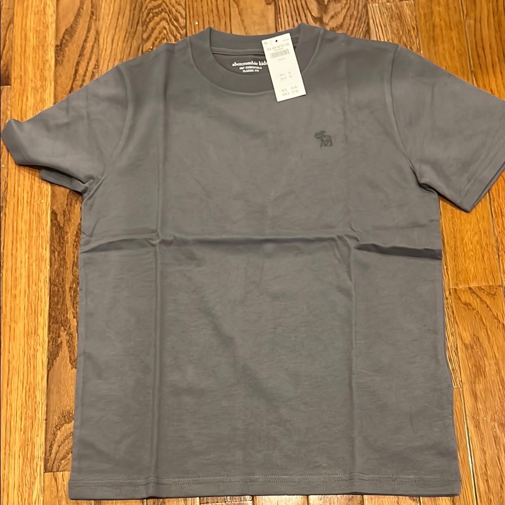Abercrombie kids essential t-shirt